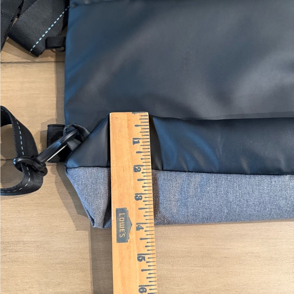 SHERPANI Sojourn Anti-Theft Convertible Tote Crossbody Backpack-Grey/Turquoise - Picture 3 of 6